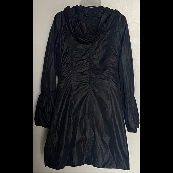 Creenstone black hooded raincoat size S fitted zipper closure adjustable 36 EU - Picture 5 of 7